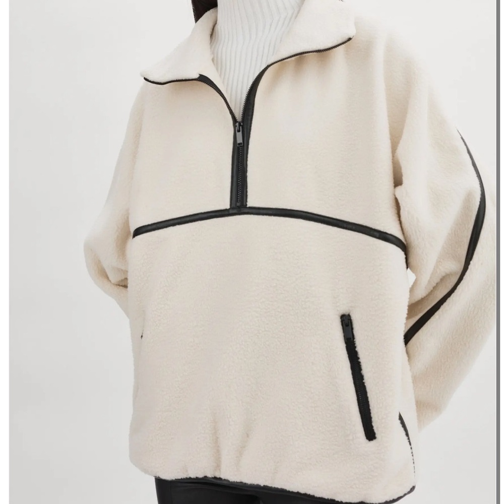 Lamarque Cream and Black Fleece Pullover